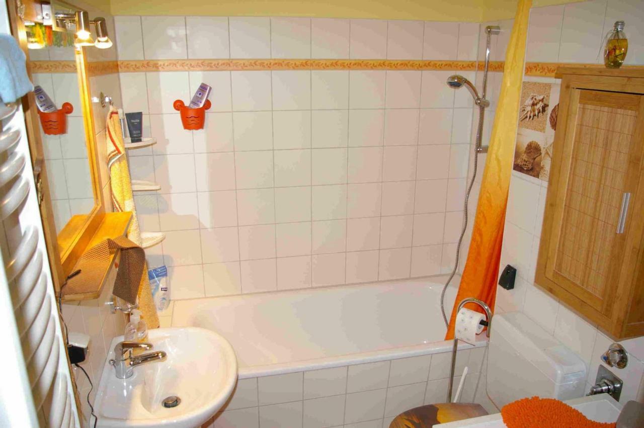2-Zimmer-Ferienwohnung "Garten Der Welt" Berlín Exterior foto